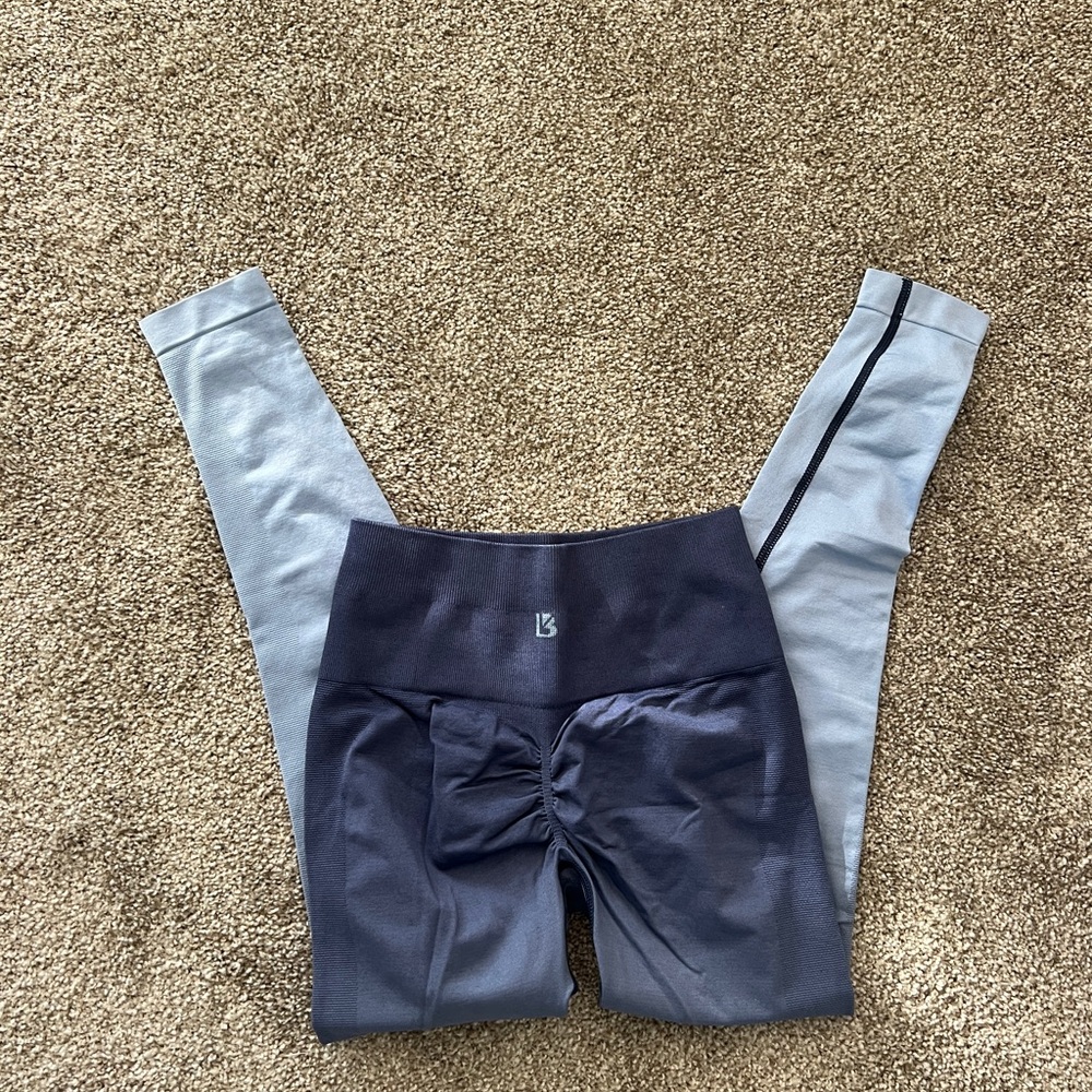 BuffBunny Blue Scrunch Seamless Leggings